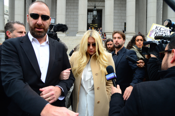 Kesha Makes An Appearance At New York State Supreme Court